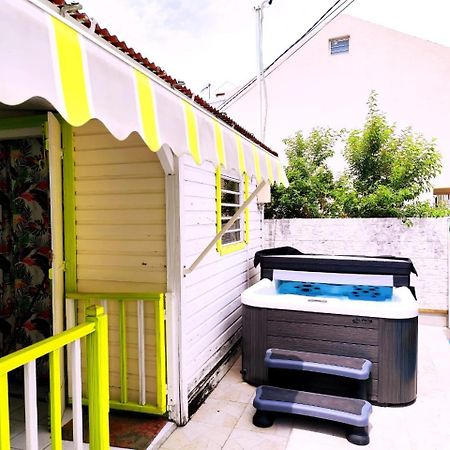 Soleil Des Iles Apartment Sainte-Anne  Ngoại thất bức ảnh